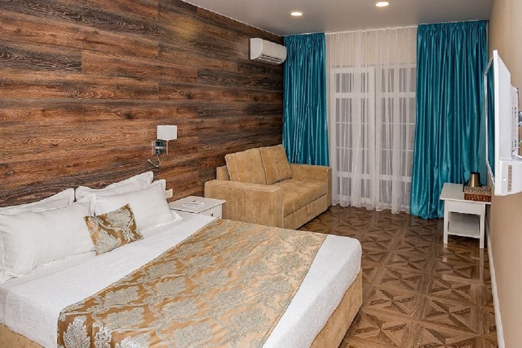 rooms-junior-suite-with-balcony