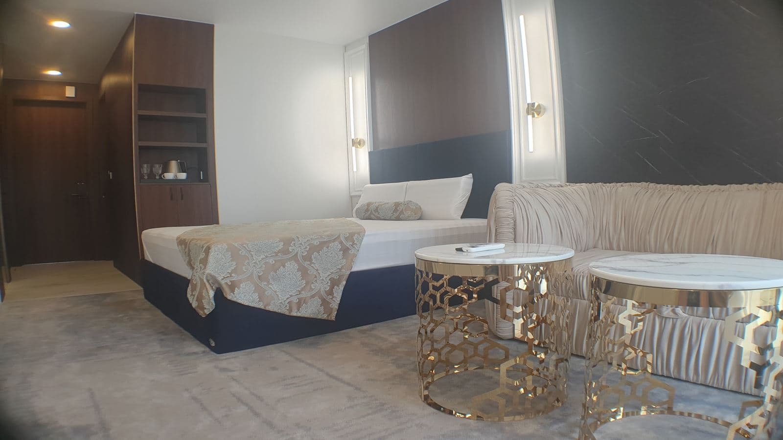 rooms-2-местный-делюкс-вид-на-море
