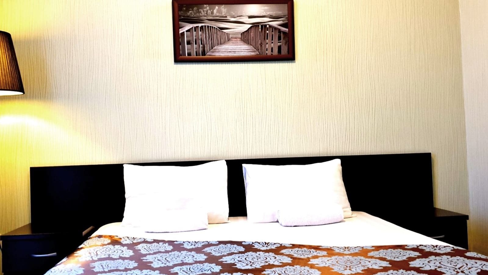 rooms-standard-with-balcony