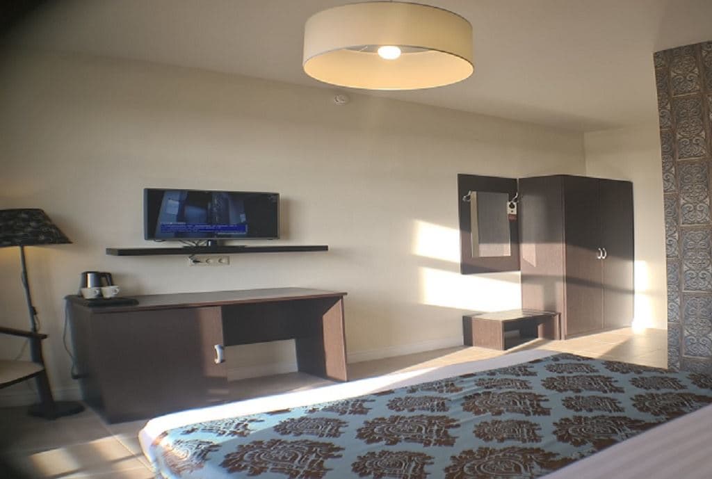 rooms-comfort-with-a-balcony