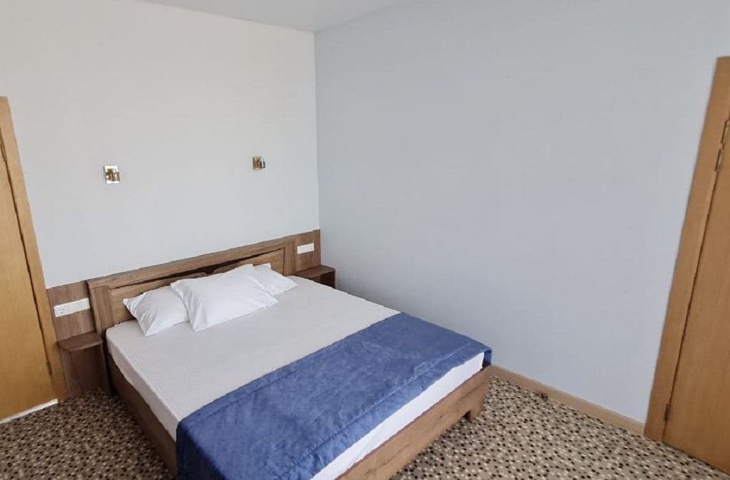 rooms-4-местный-апартамент-с-террасой
