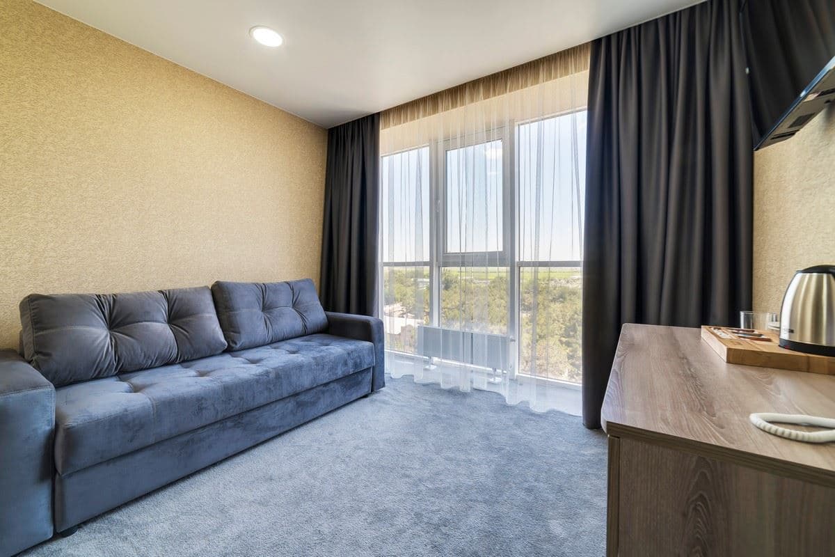 rooms-family-room