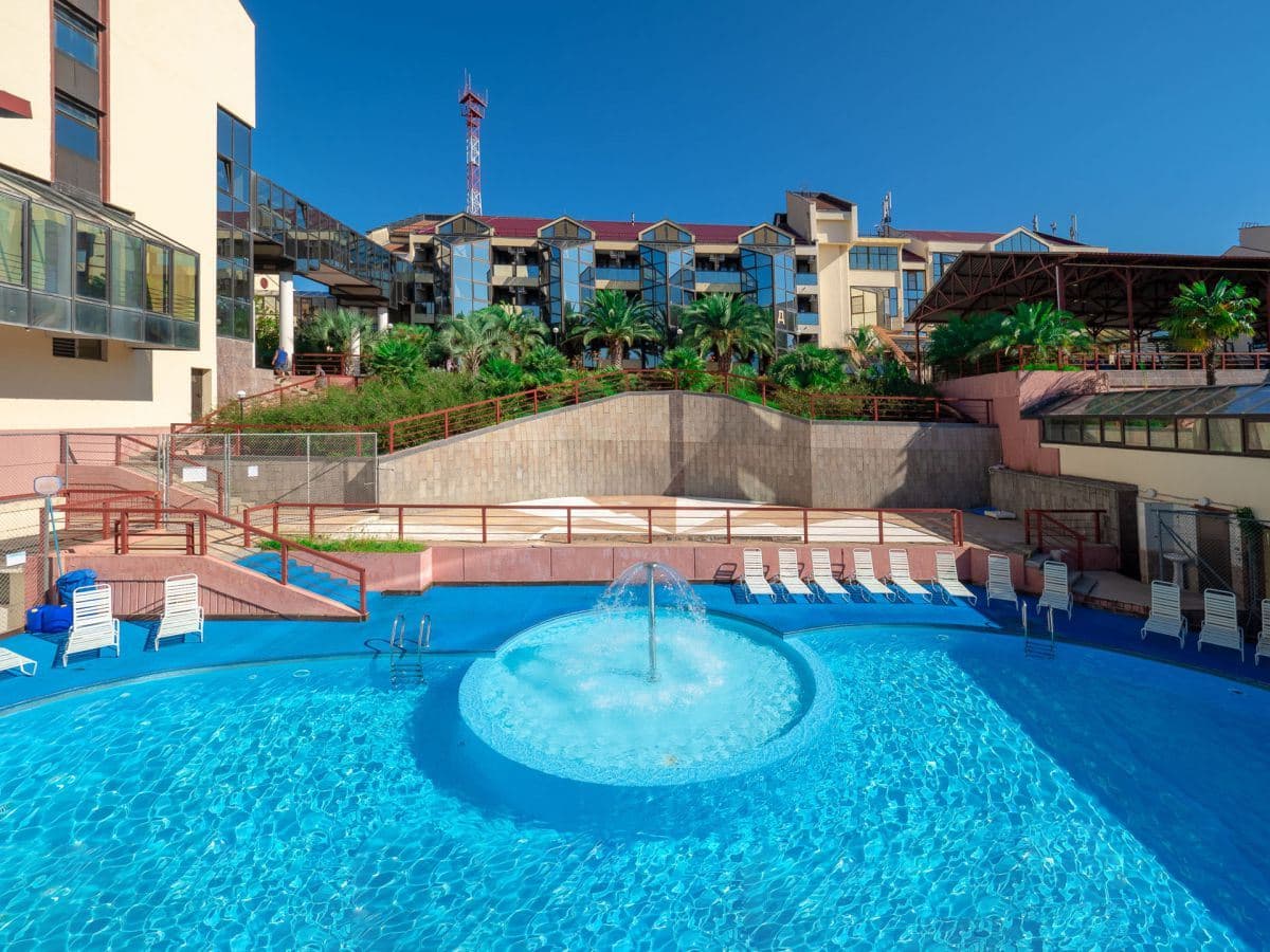 pools-outdoor-pool