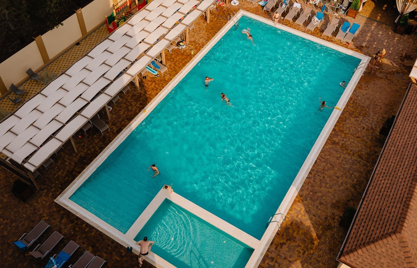 pools-outdoor-pool