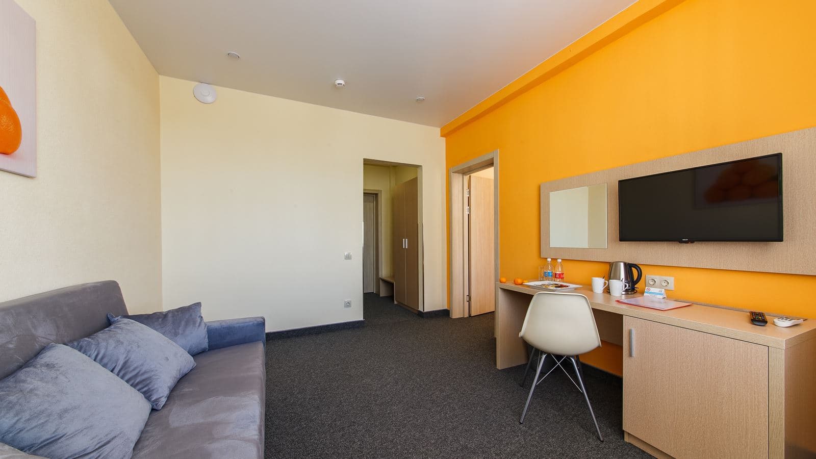 rooms-family-room