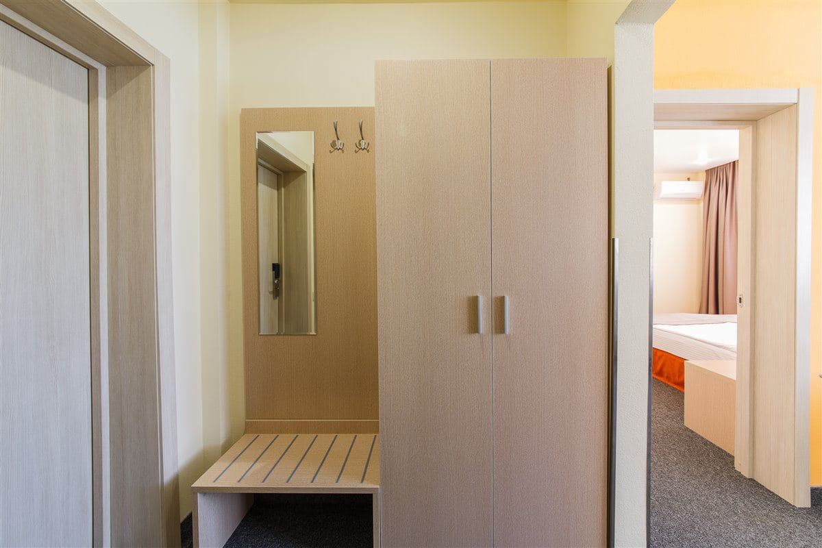 rooms-family-room