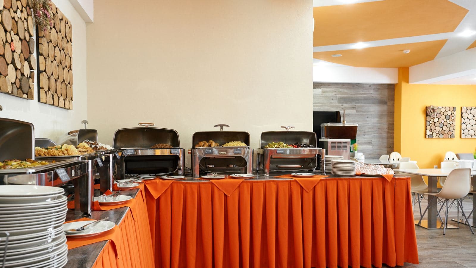 restaurants-restaurant