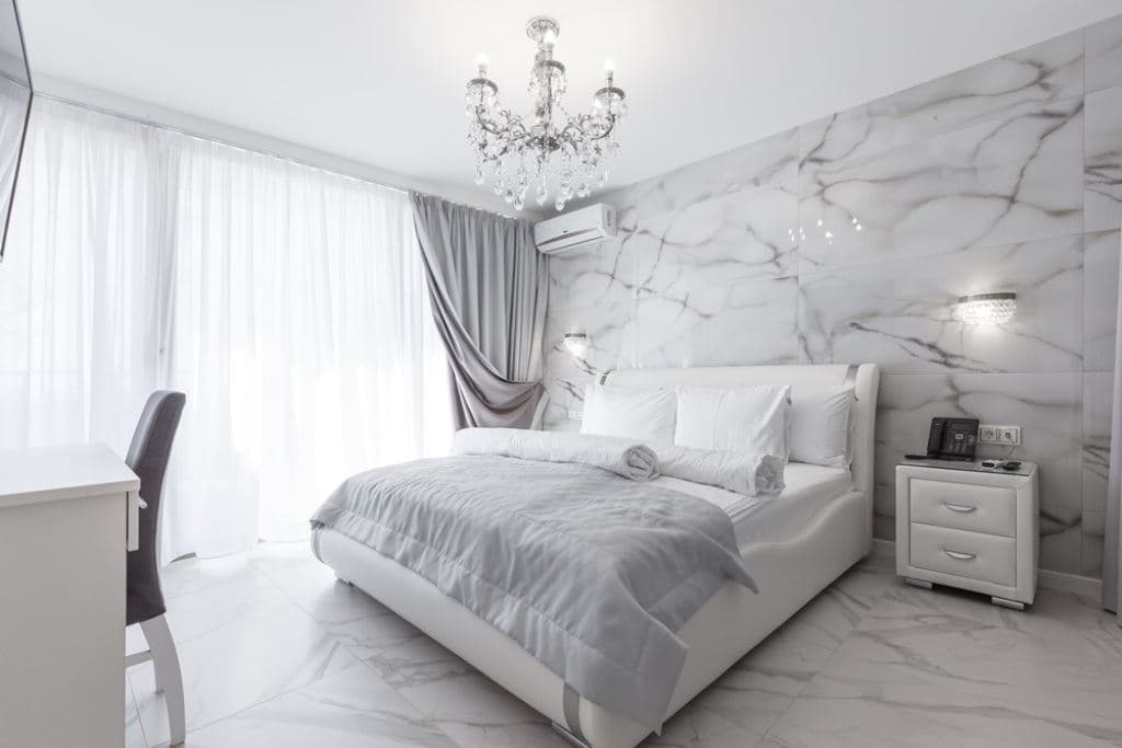 rooms-senior-suite
