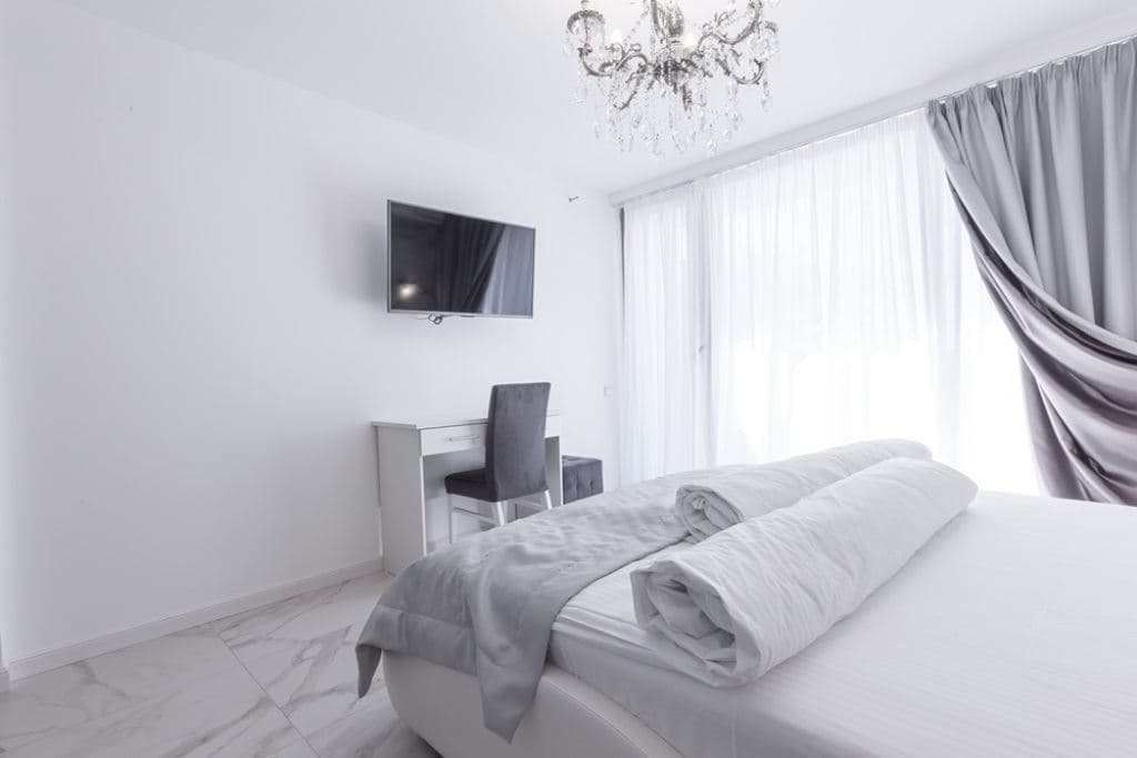 rooms-senior-suite