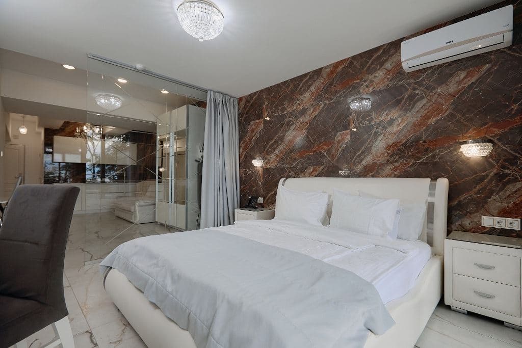 rooms-senior-suite
