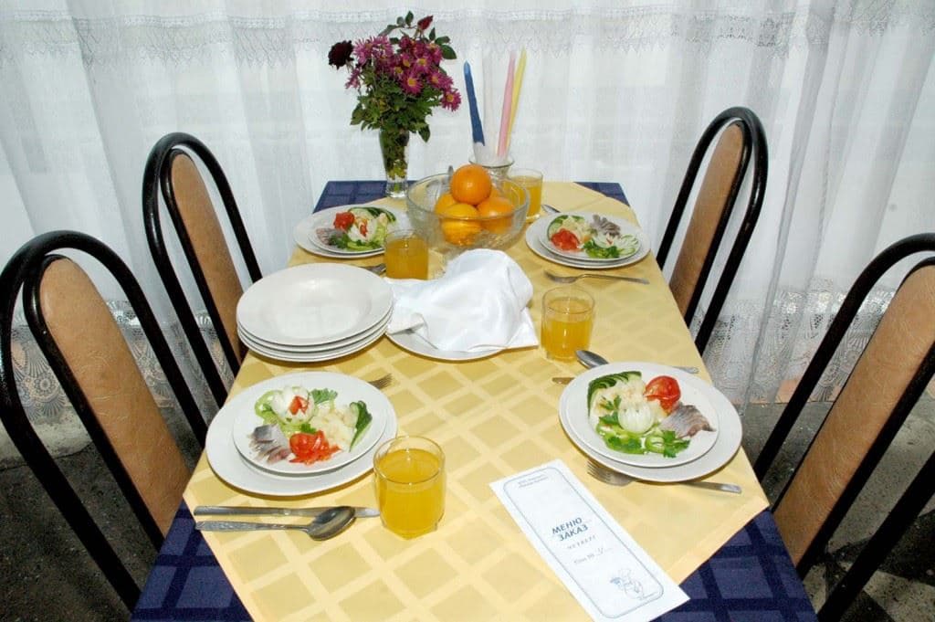 restaurants-restaurant