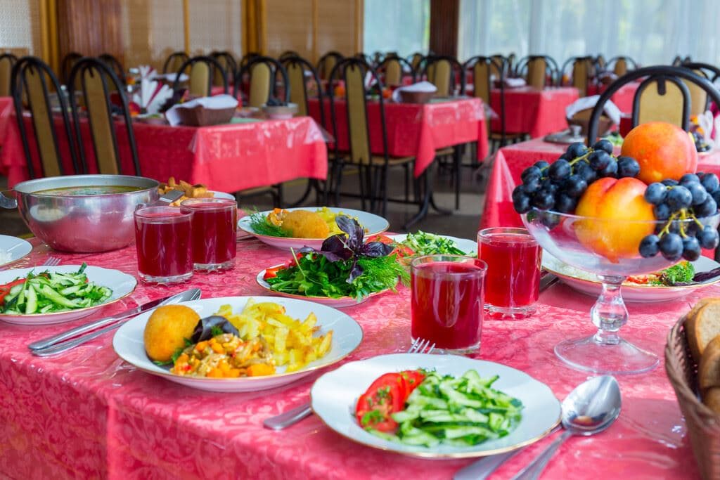 restaurants-restaurant