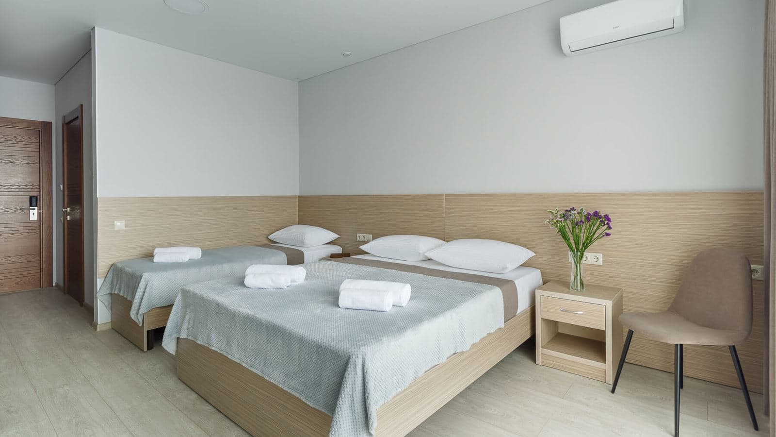 rooms-standard-with-balcony-direct-sea-view