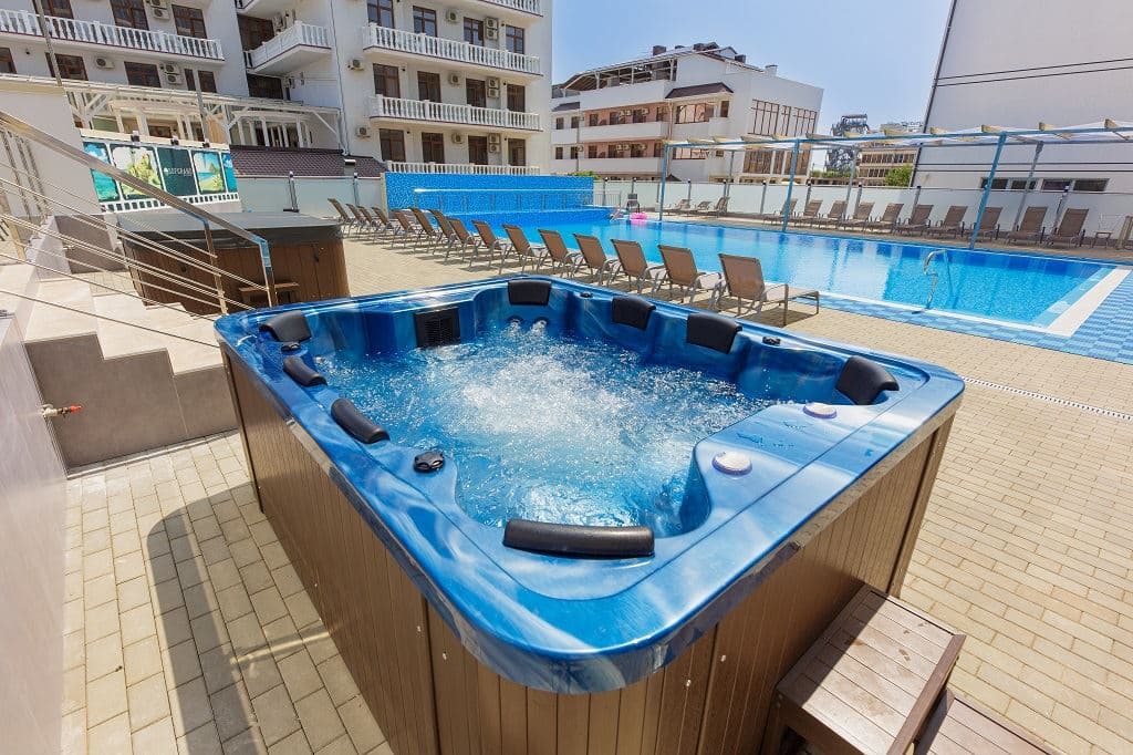pools-outdoor-pool