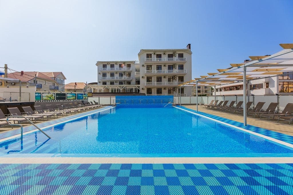 pools-outdoor-pool