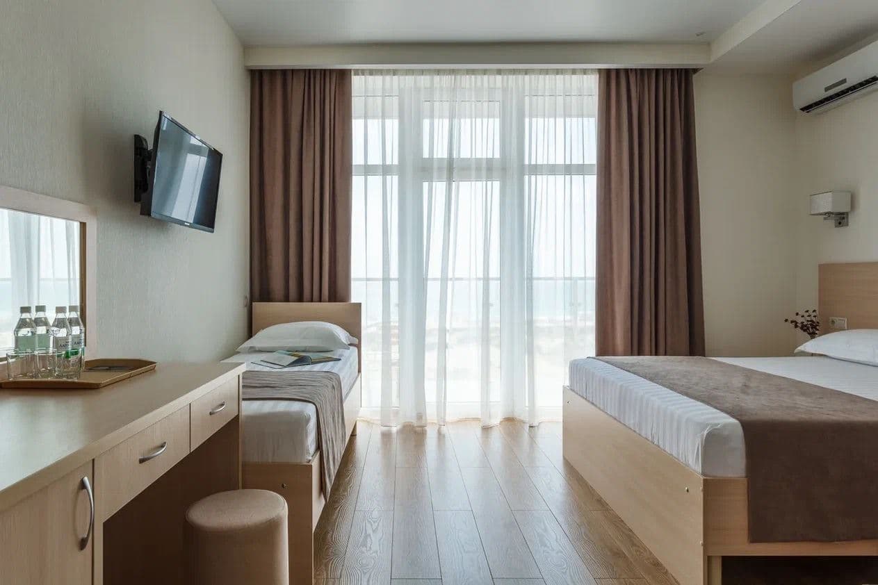 rooms-room-typed