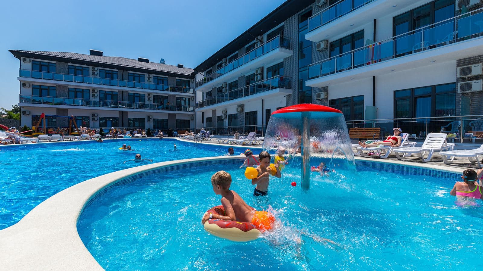 pools-outdoor-pool
