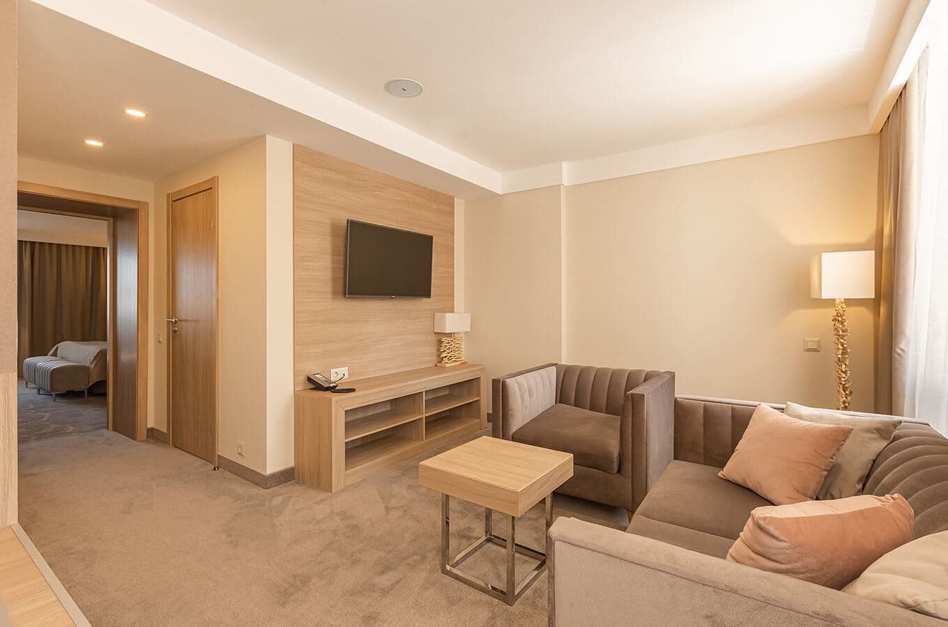 rooms-suite
