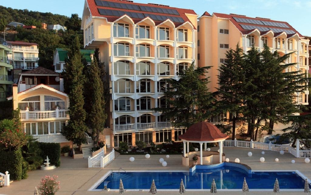 pools-outdoor-pool