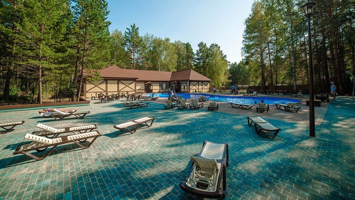 pools-outdoor-pool