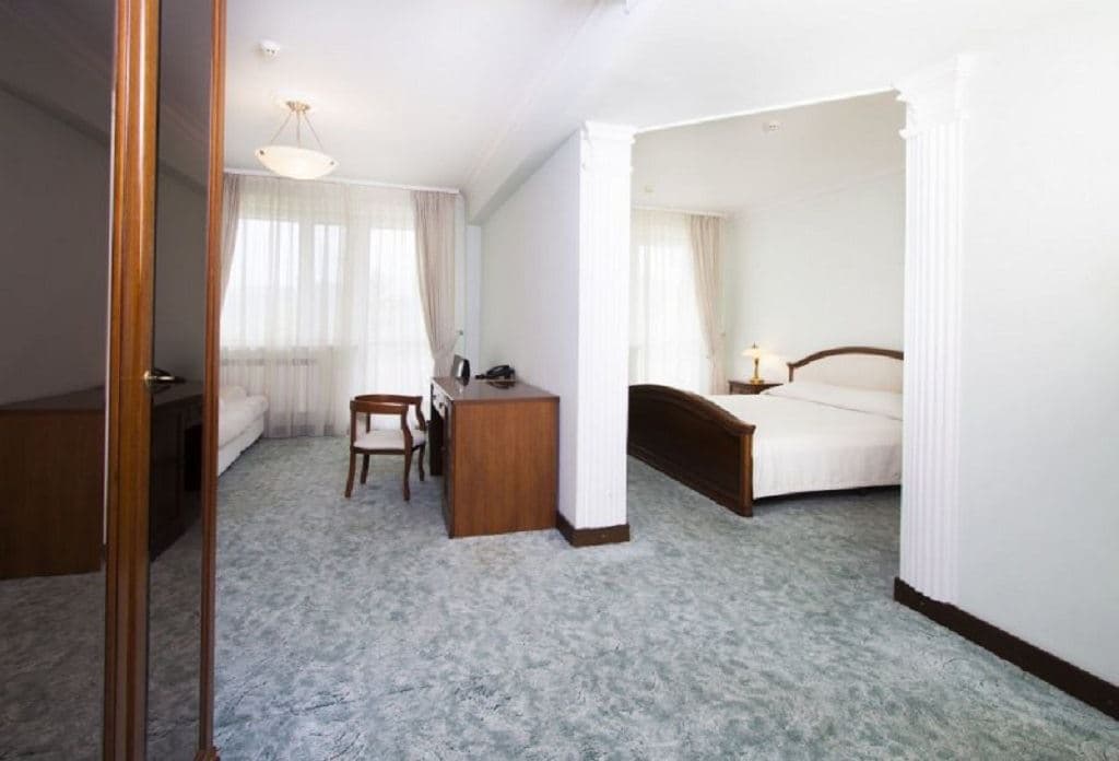 rooms-junior-suite