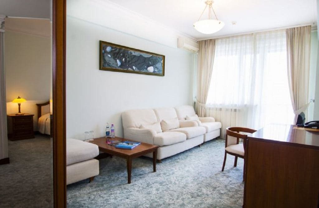 rooms-junior-suite