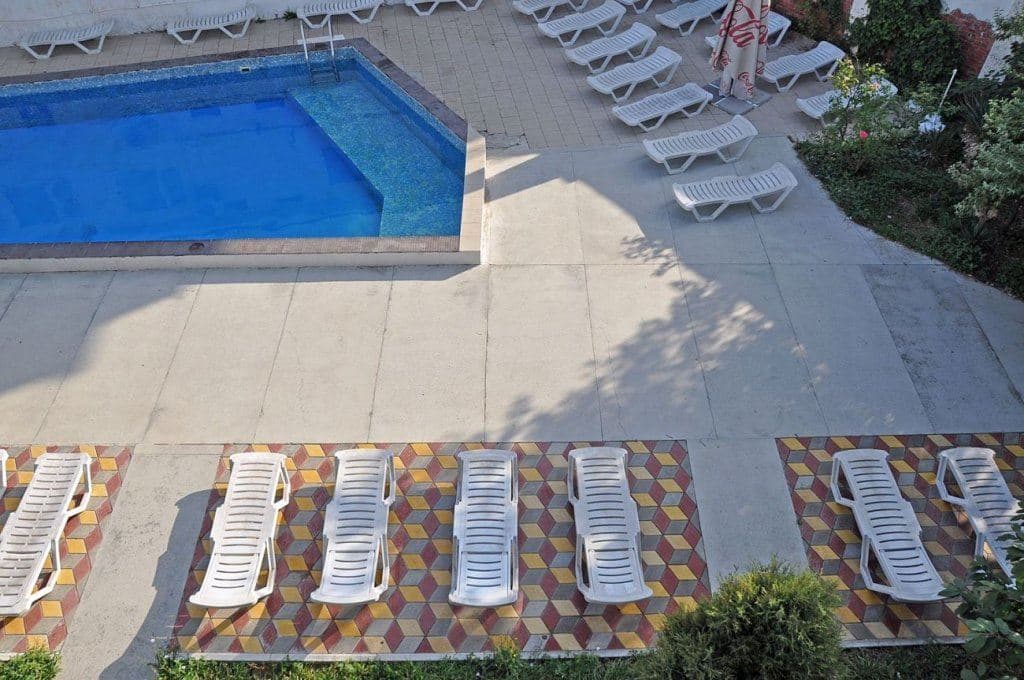 pools-outdoor-pool