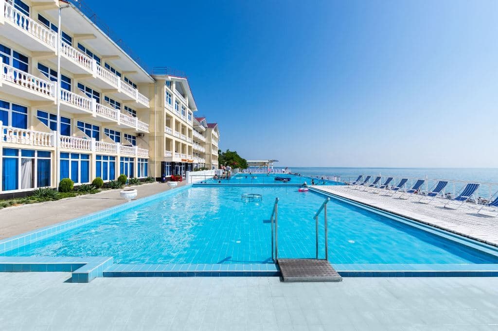 pools-outdoor-pool