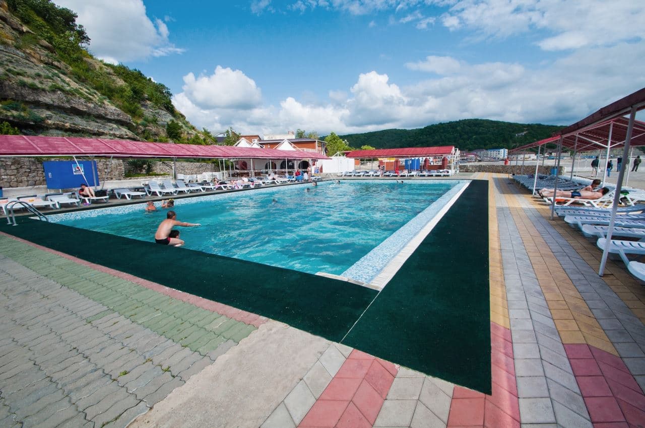 pools-outdoor-pool