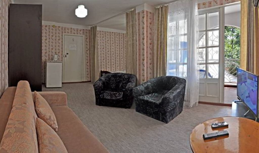 rooms-family-room