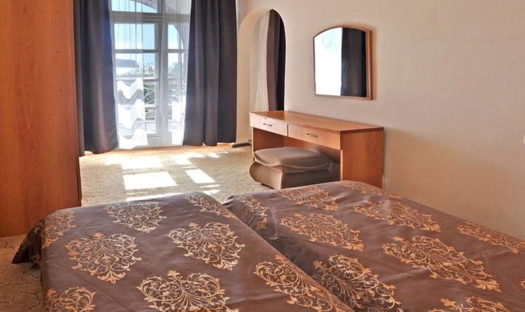 rooms-room-quad