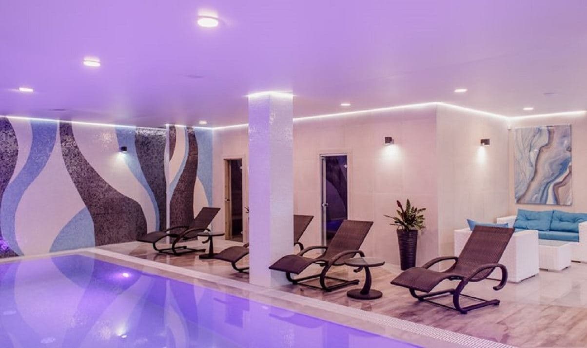 pools-indoor-pool