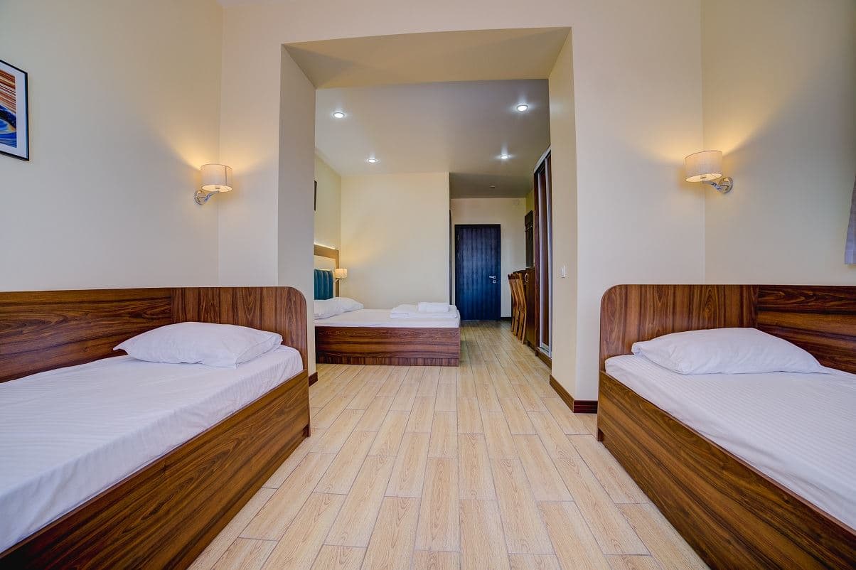rooms-family-room