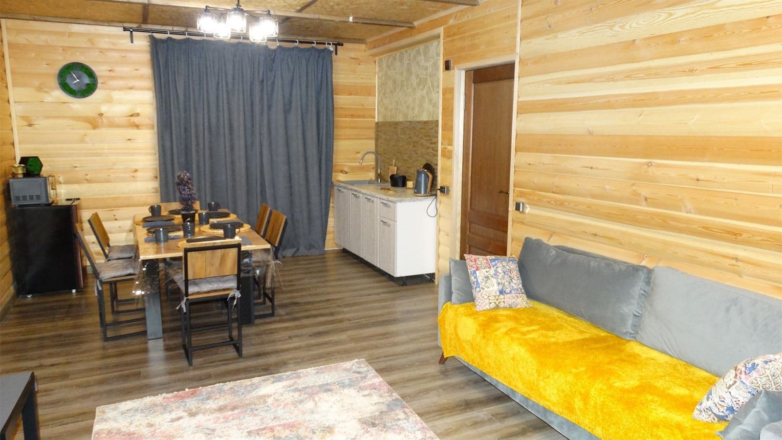 rooms-4bed-cottage