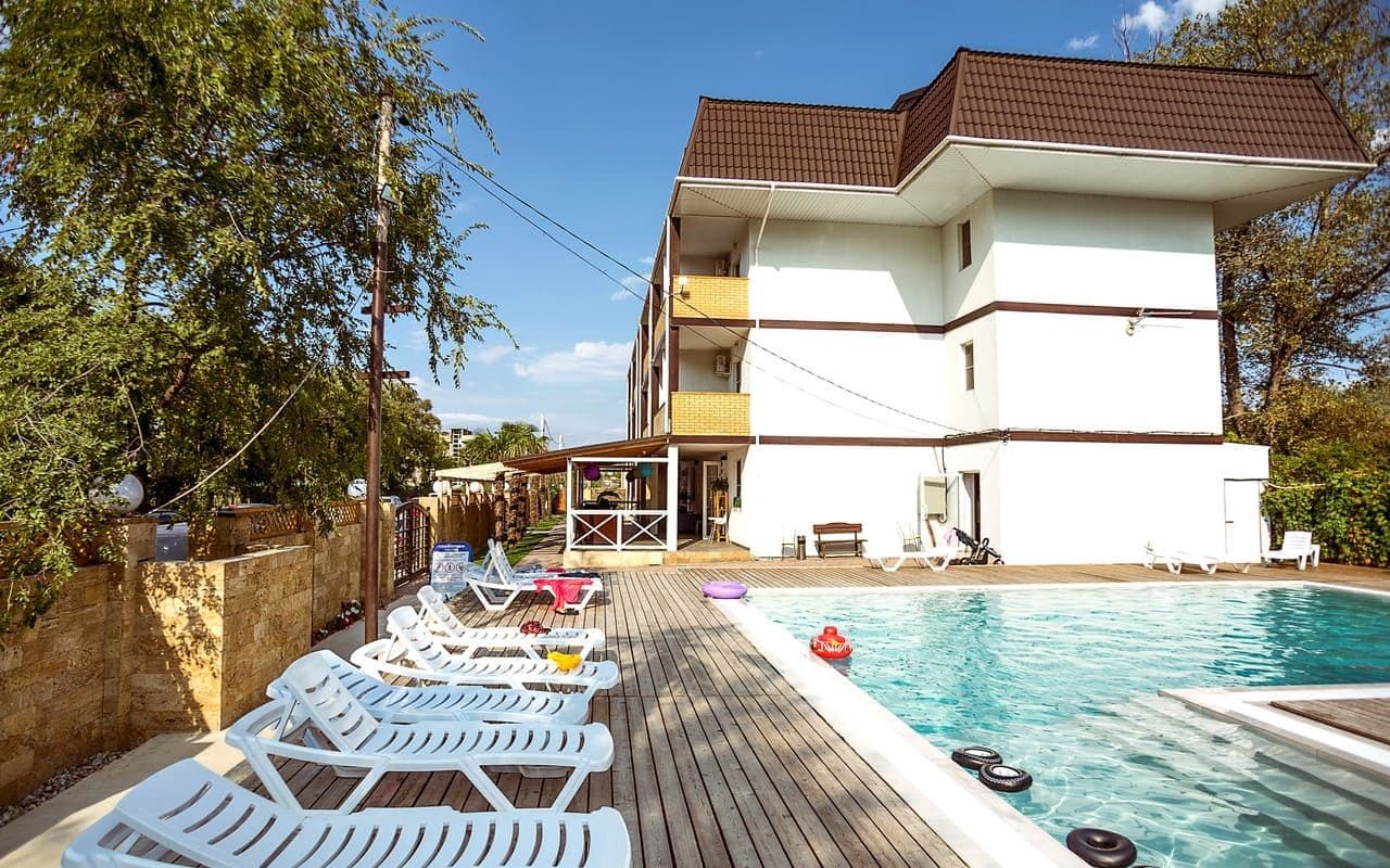 pools-outdoor-pool