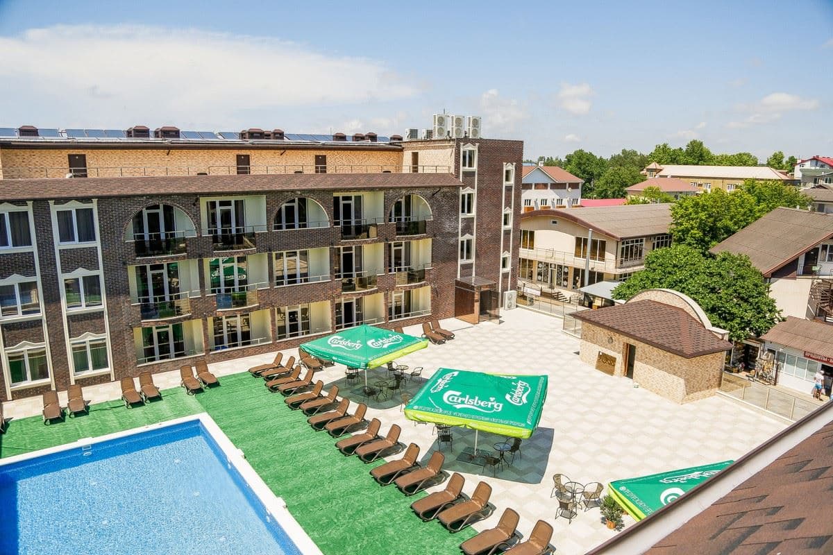 pools-outdoor-pool