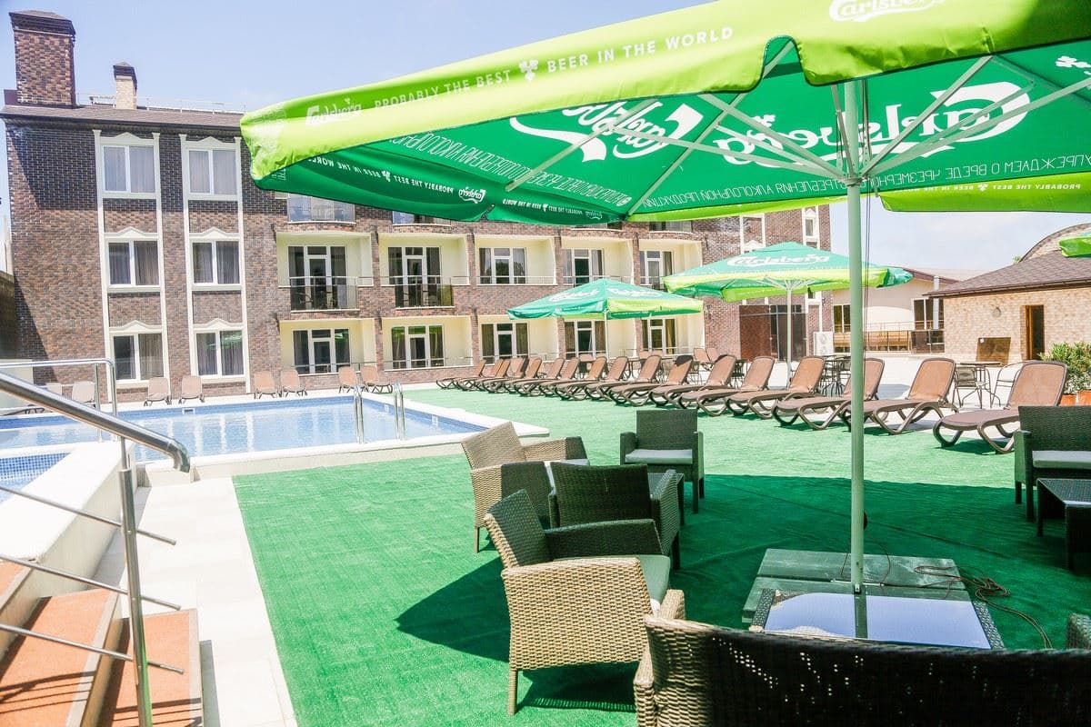 pools-outdoor-pool