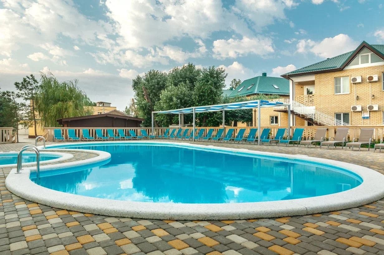 pools-outdoor-pool