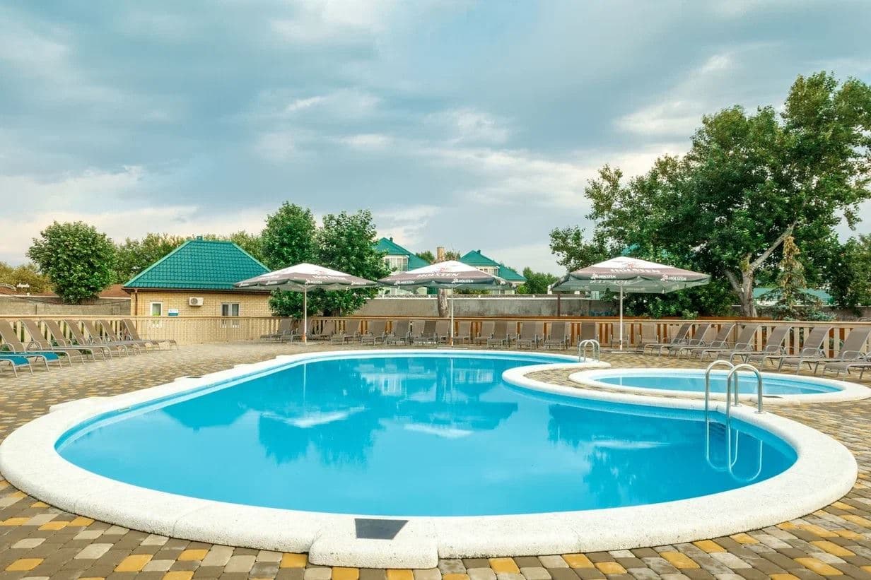 pools-outdoor-pool