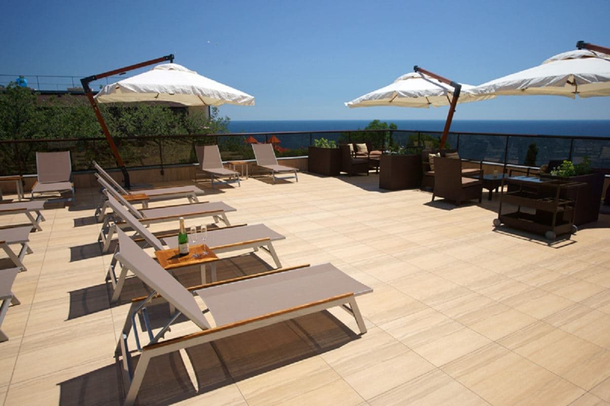 restaurants-sky-lounge