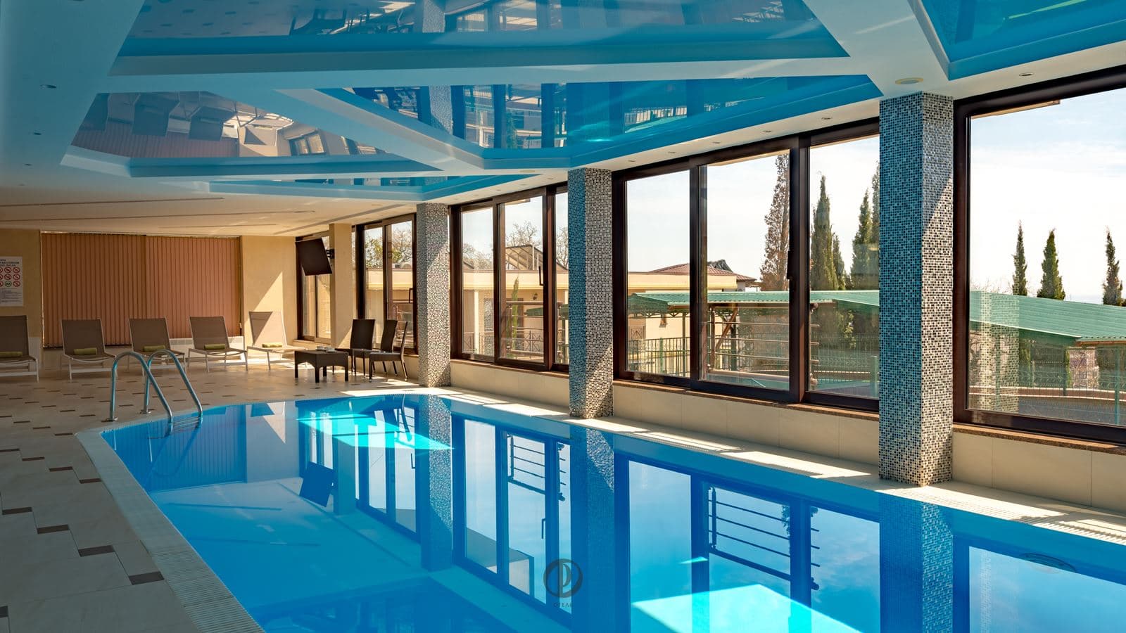 pools-indoor-pool