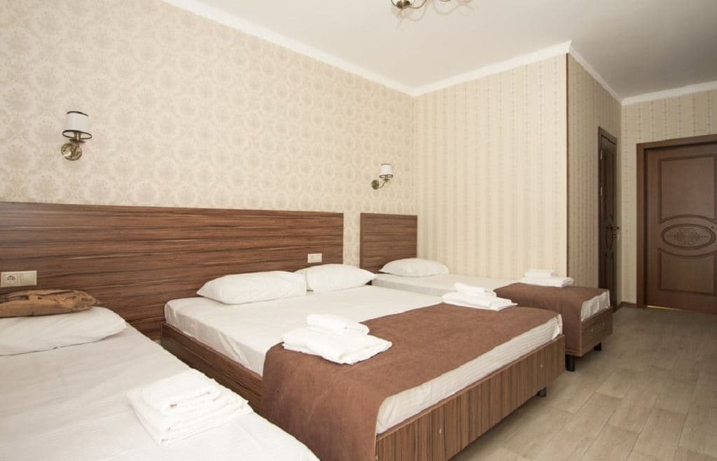 rooms-4bed-room