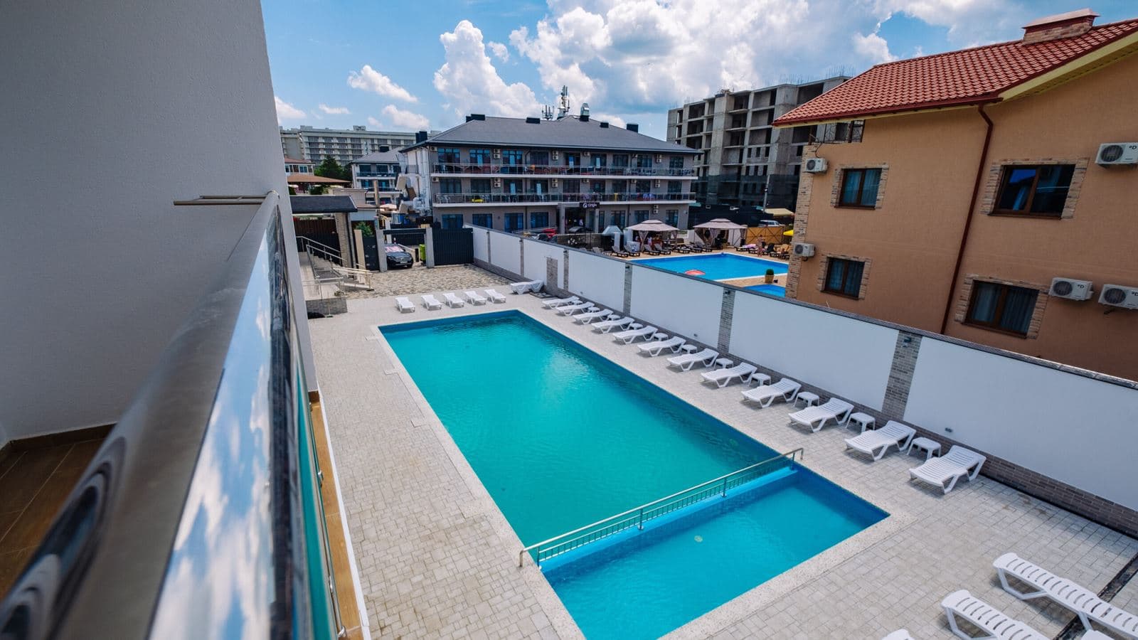 pools-outdoor-pool