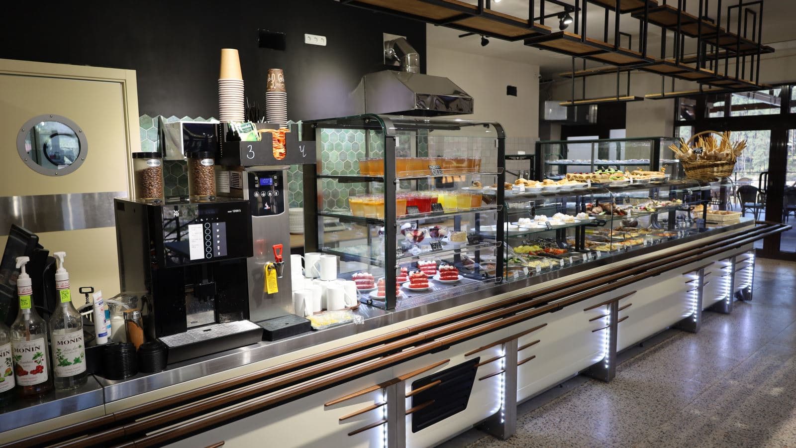 restaurants-cafe