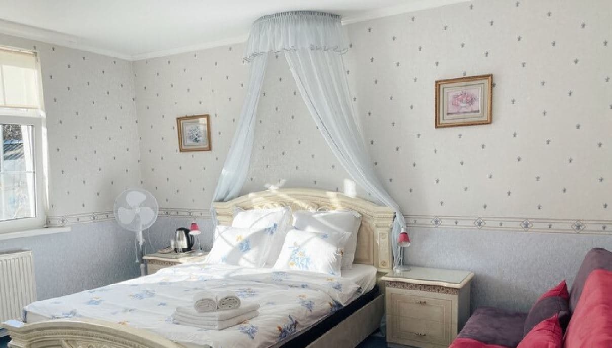rooms-superior-room