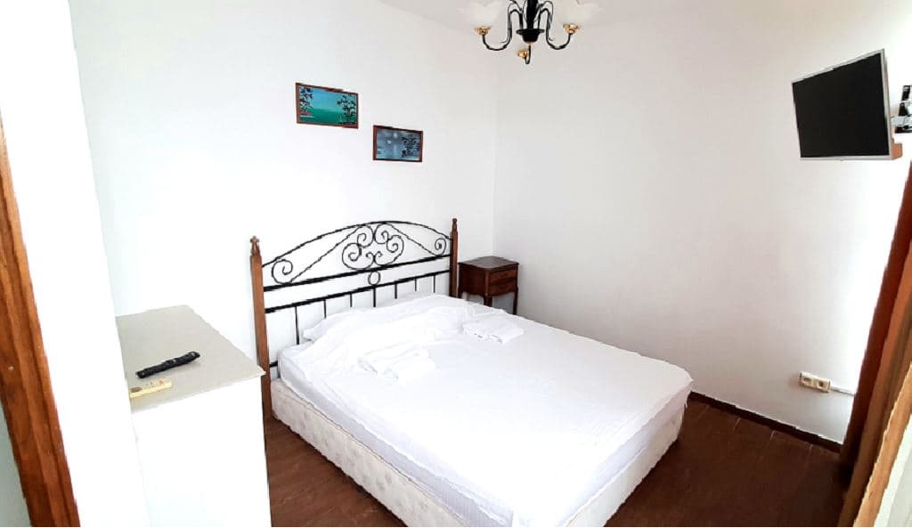 rooms-4bed-3room-2storey-suite-sea-view