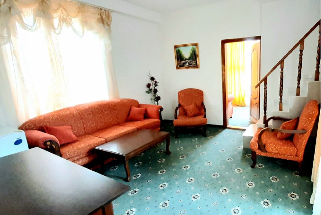 rooms-4bed-3room-2storey-suite-sea-view