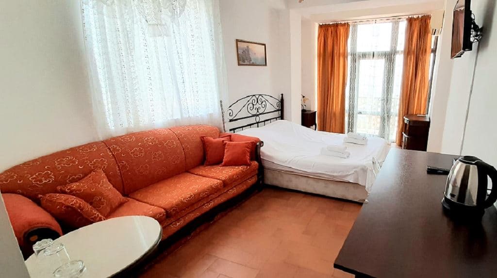 rooms-junior-suite-with-balcony-sea-view