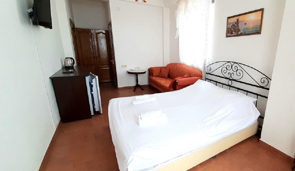 rooms-junior-suite-with-balcony-sea-view