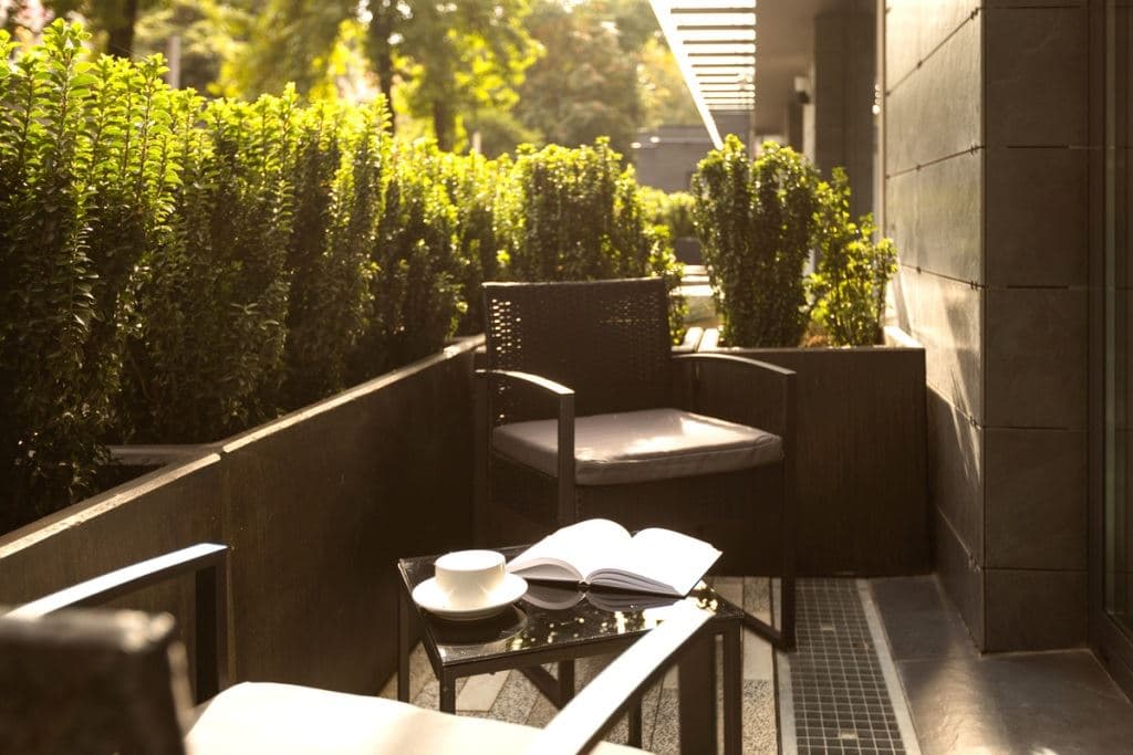 rooms-patio
